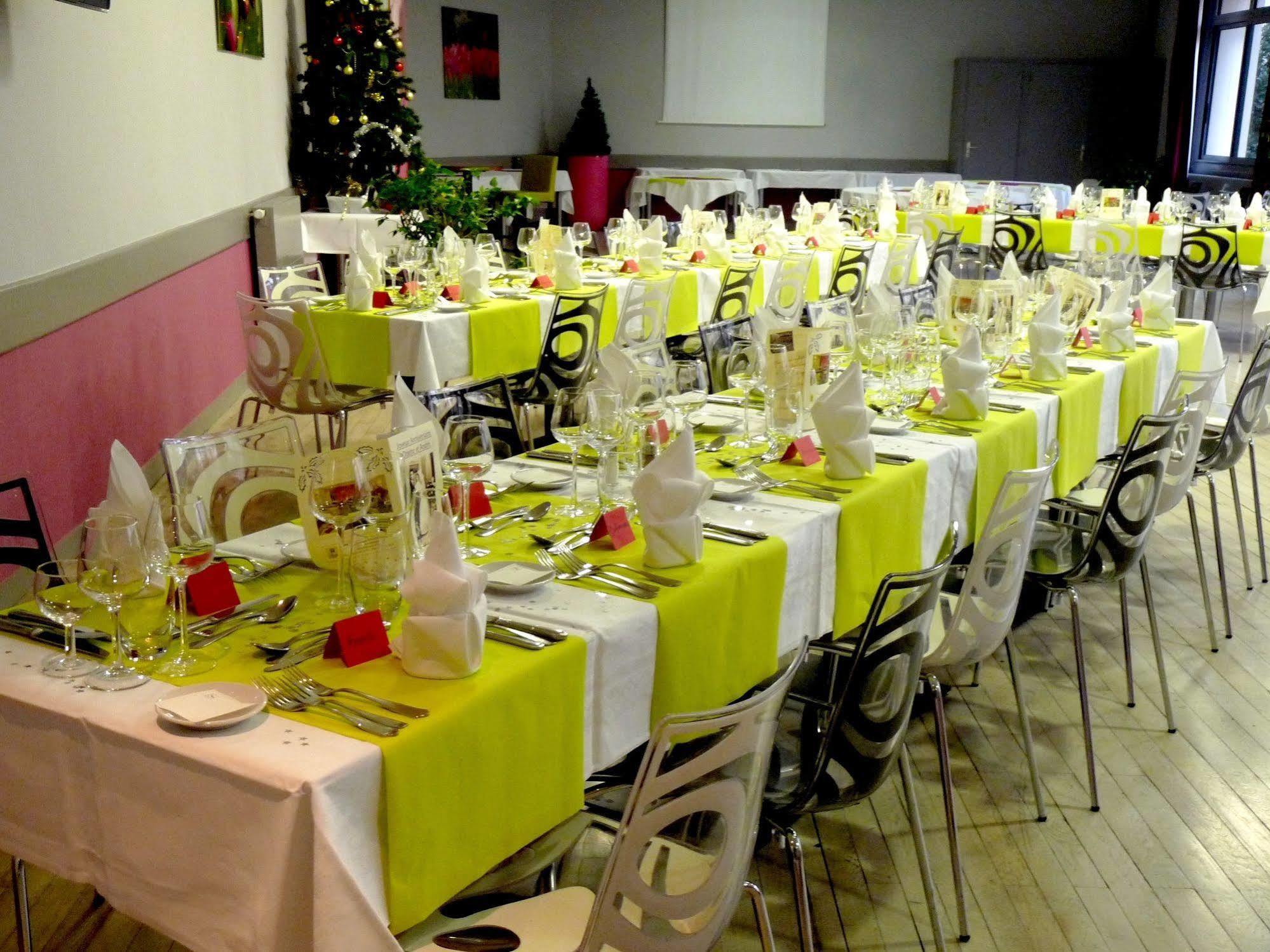 Logis Hotel-Restaurant Le Fontarabie ฟอนทีเนย์-เลอ-คอมต์ ภายนอก รูปภาพ