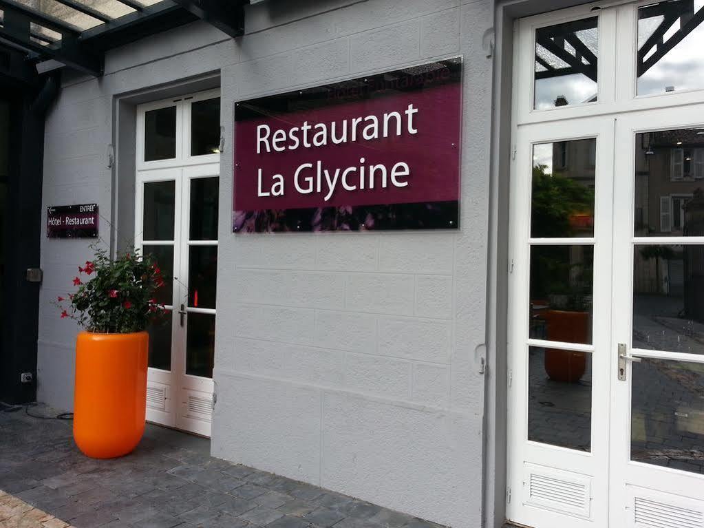 Logis Hotel-Restaurant Le Fontarabie ฟอนทีเนย์-เลอ-คอมต์ ภายนอก รูปภาพ